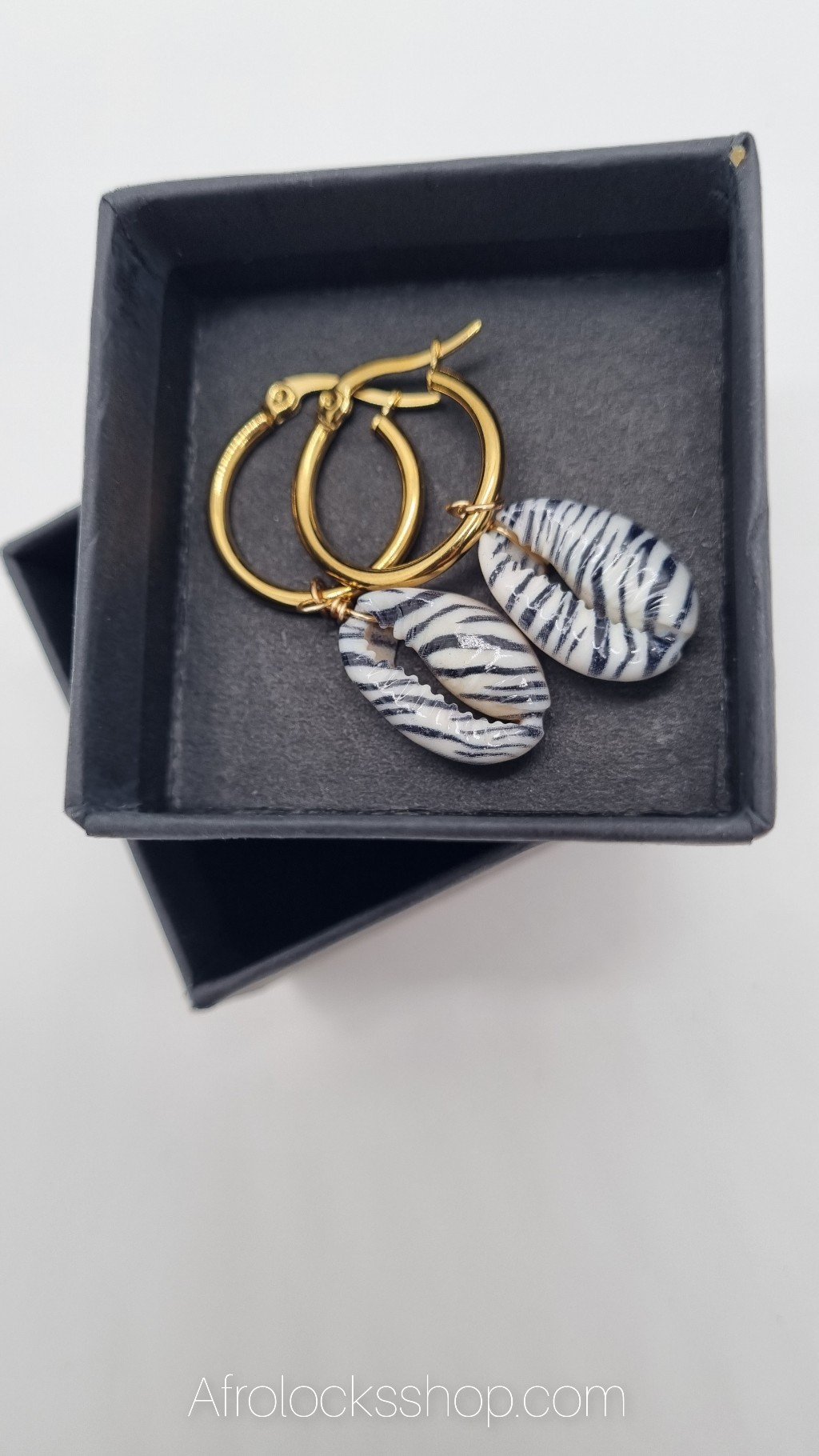 Boucles d'oreilles plaqué or cauris colorés-SQ1178340