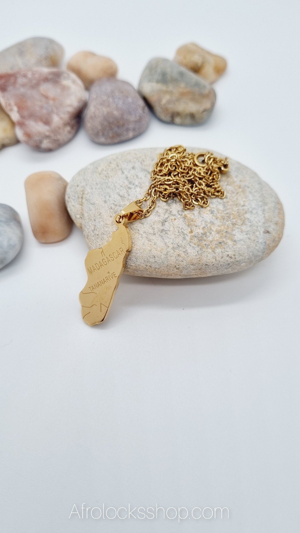 Chaîne et pendentif Madagascar