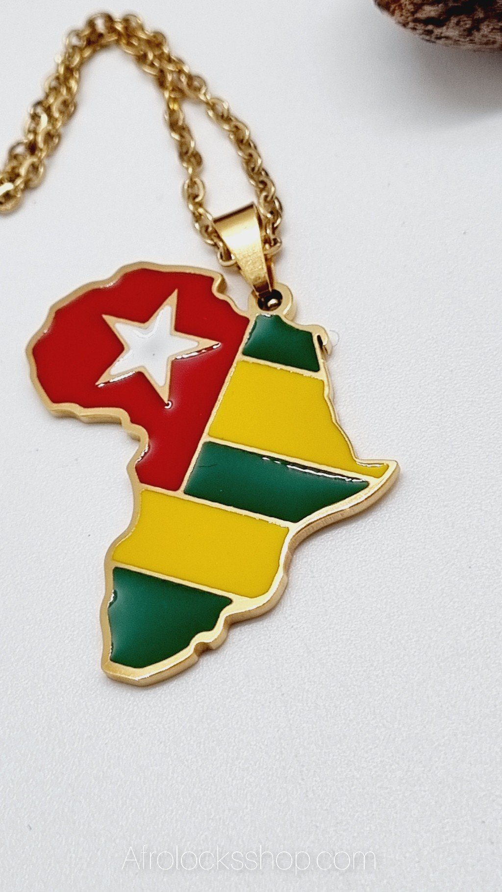 Chaîne et pendentif plaqué or Togo Afrique