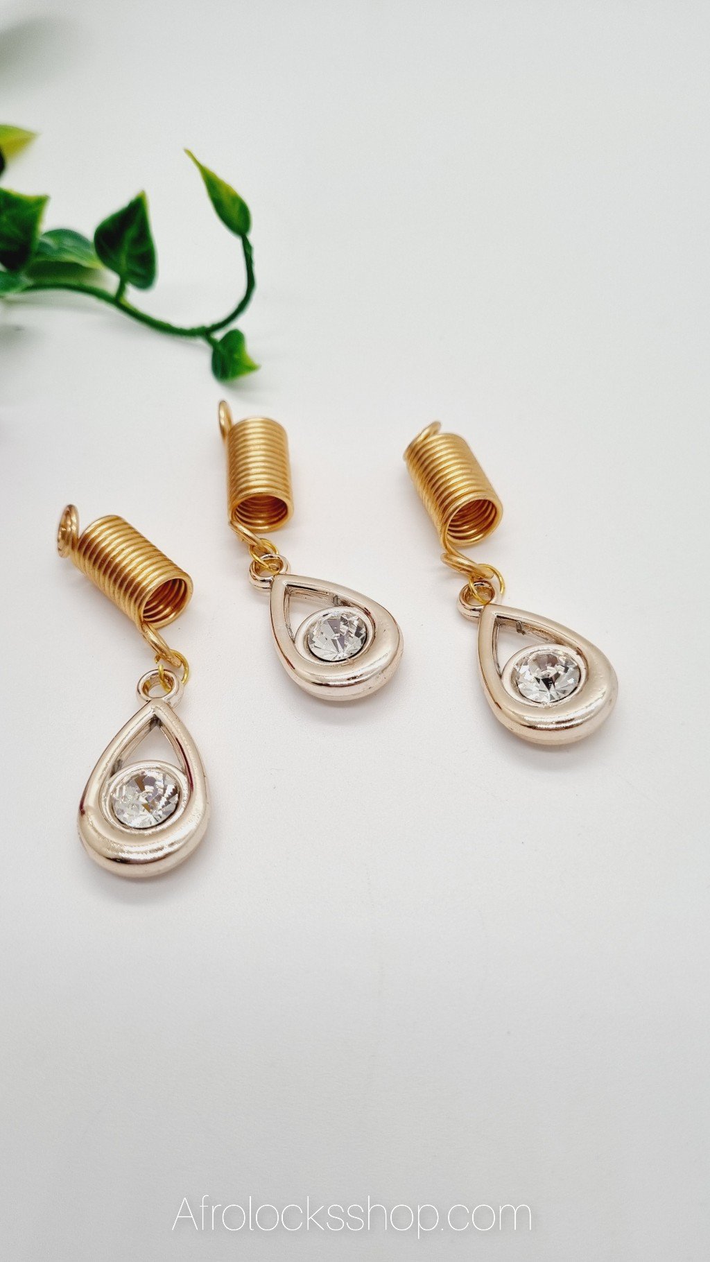 Lot de 3 bijoux pendants strass