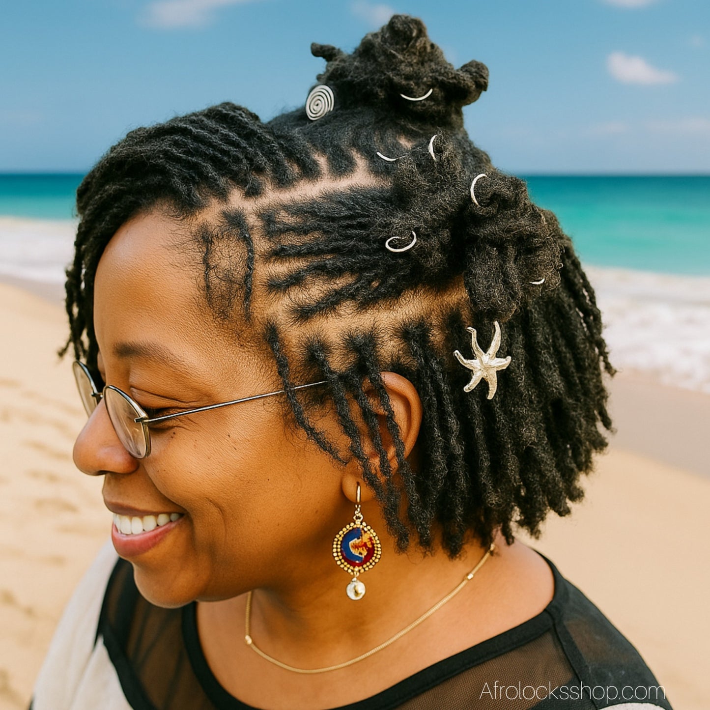 Lot 50 bijoux de cheveux métal – thème mer 🌊 (coquillages, étoiles, tortues, poissons) – Ø 10 mm ajustables