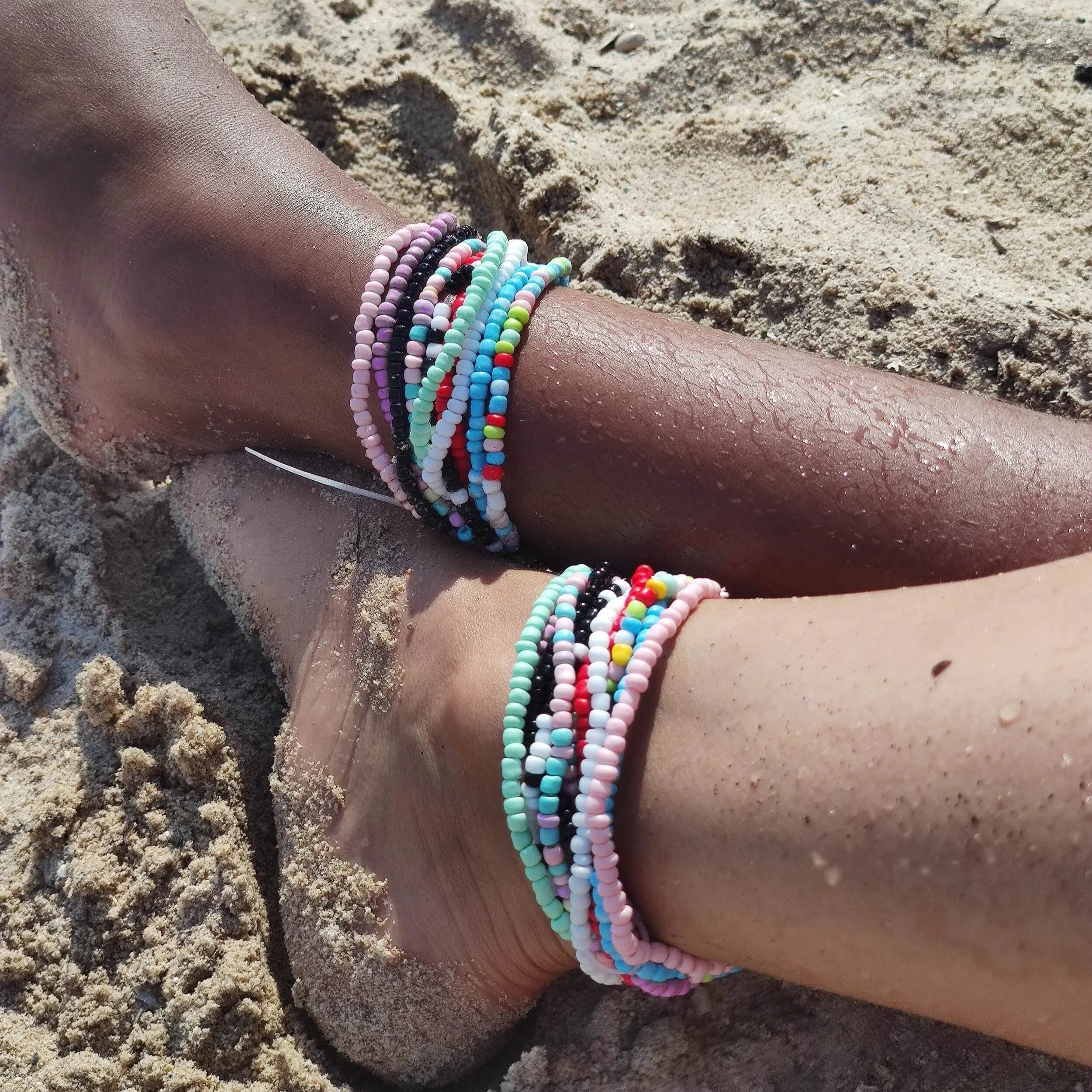 Lot_10_bracelets_de_cheville_multicolores_lastiqu_s_style_boho_plage - Afro Locks Shop
