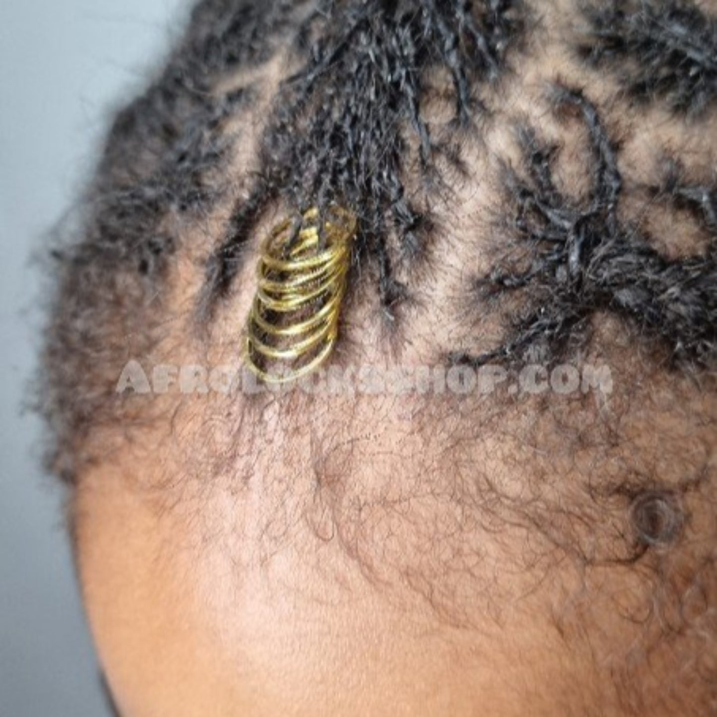 Lot de 50 bagues dorées décoration coiffure 2 tailles disponibles-SQ5354796