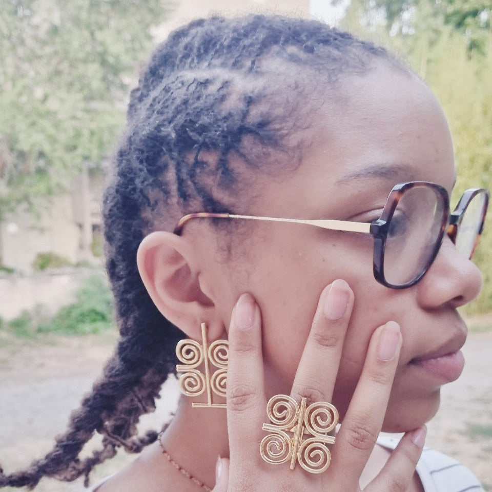 Parure afro en cuivre — Boucles 5 cm + bague réglable (4 styles)