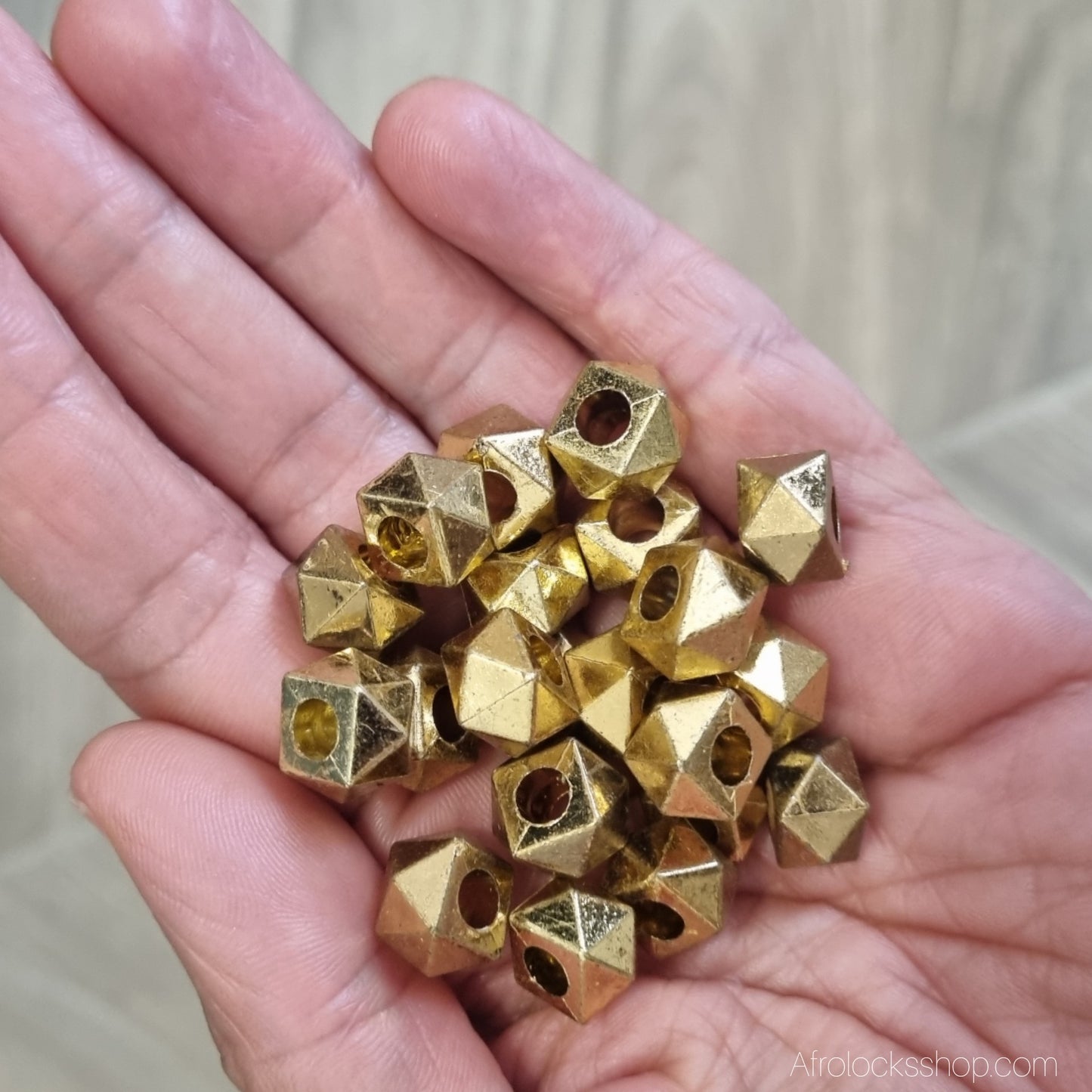 Perles octogonales or vieilli – lot 30 g (≈40-50) • trou 5 mm • spécial locks & tresses