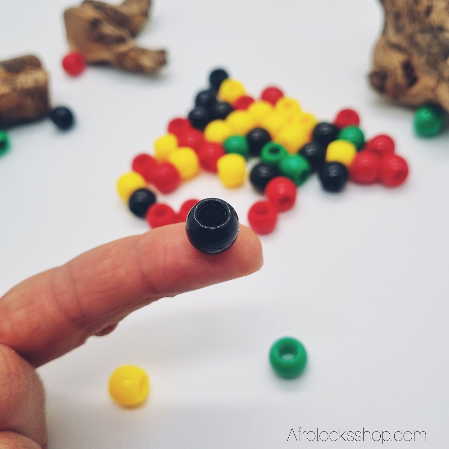 Lot de perles Rasta 40 g – Petites (~130 pcs) ou Grandes (~40 pcs)