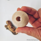 Perles_bois_xxl_4cm_diametre_1cm_trou_03 - Afro Locks Shop