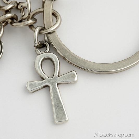 Porte-clés égyptien en zinc – Ankh, Nefertiti, œil d’Horus & Horus 🐦✨