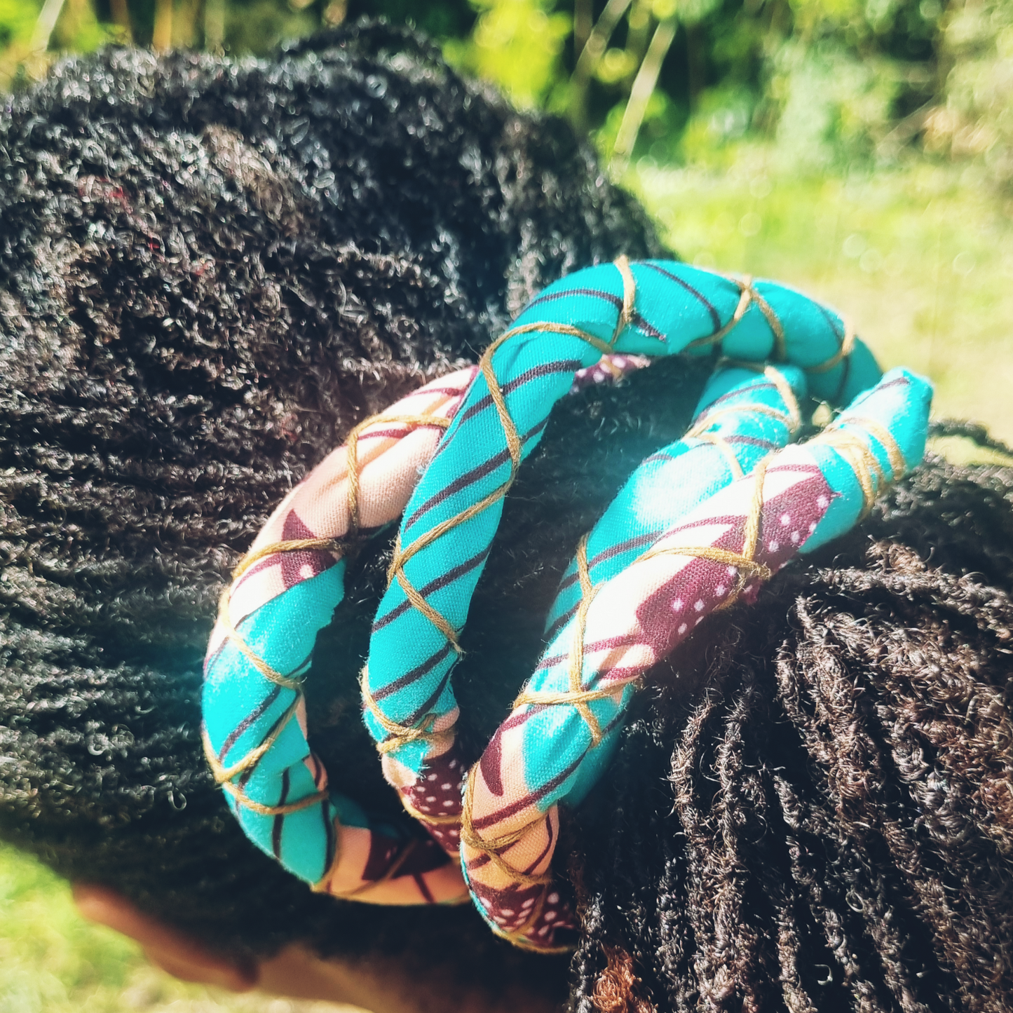 Spirale wax faite main en France – attache réglable pour locks et cheveux volumineux