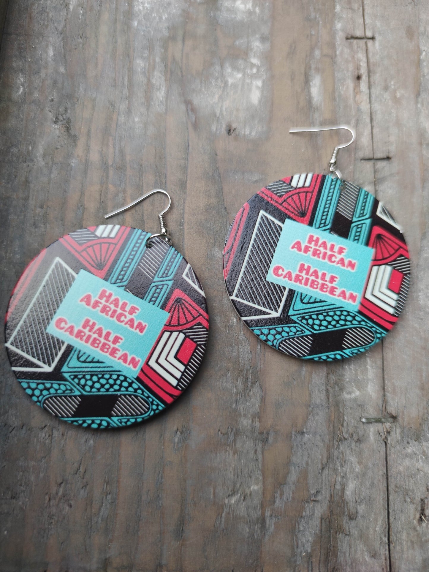 Boucles d'oreilles half african half caribbean - rondes bois imprimé wax kente