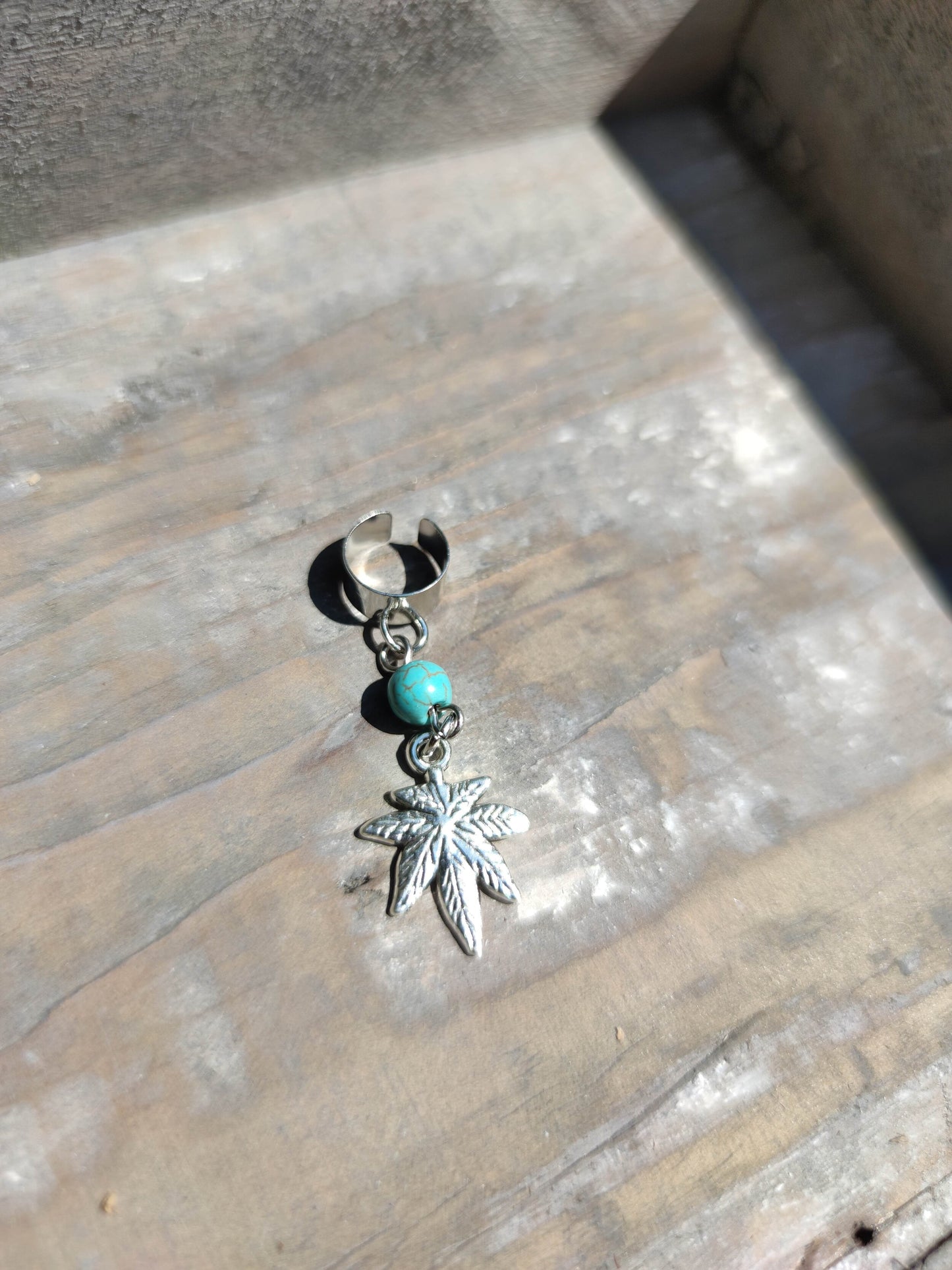 Bague dreadlocks feuille de cannabis - chanvre rastafari zion hippie