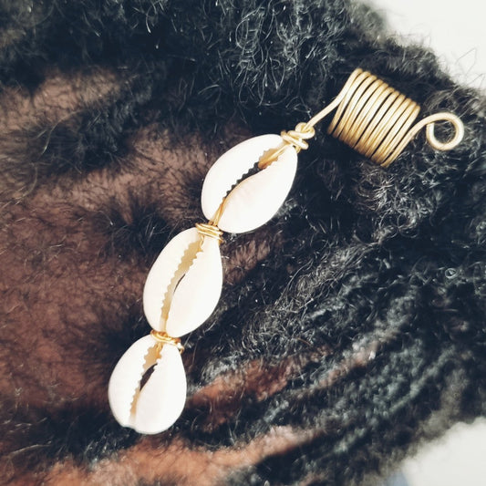 accessoire pour cheveux lockses spirale doree avec coquillages
