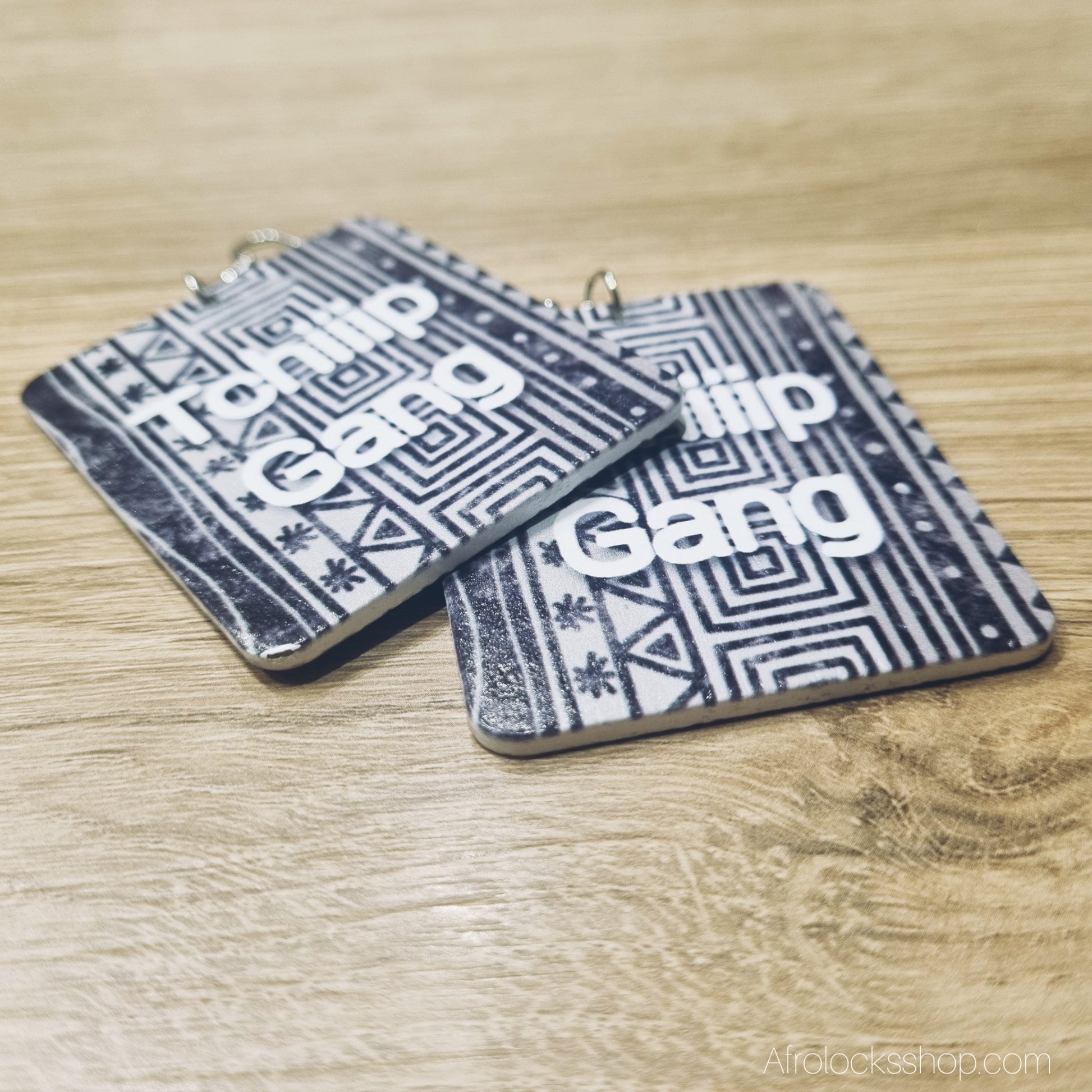 boucles d'oreilles uniques autour de la culture afro et du tchip