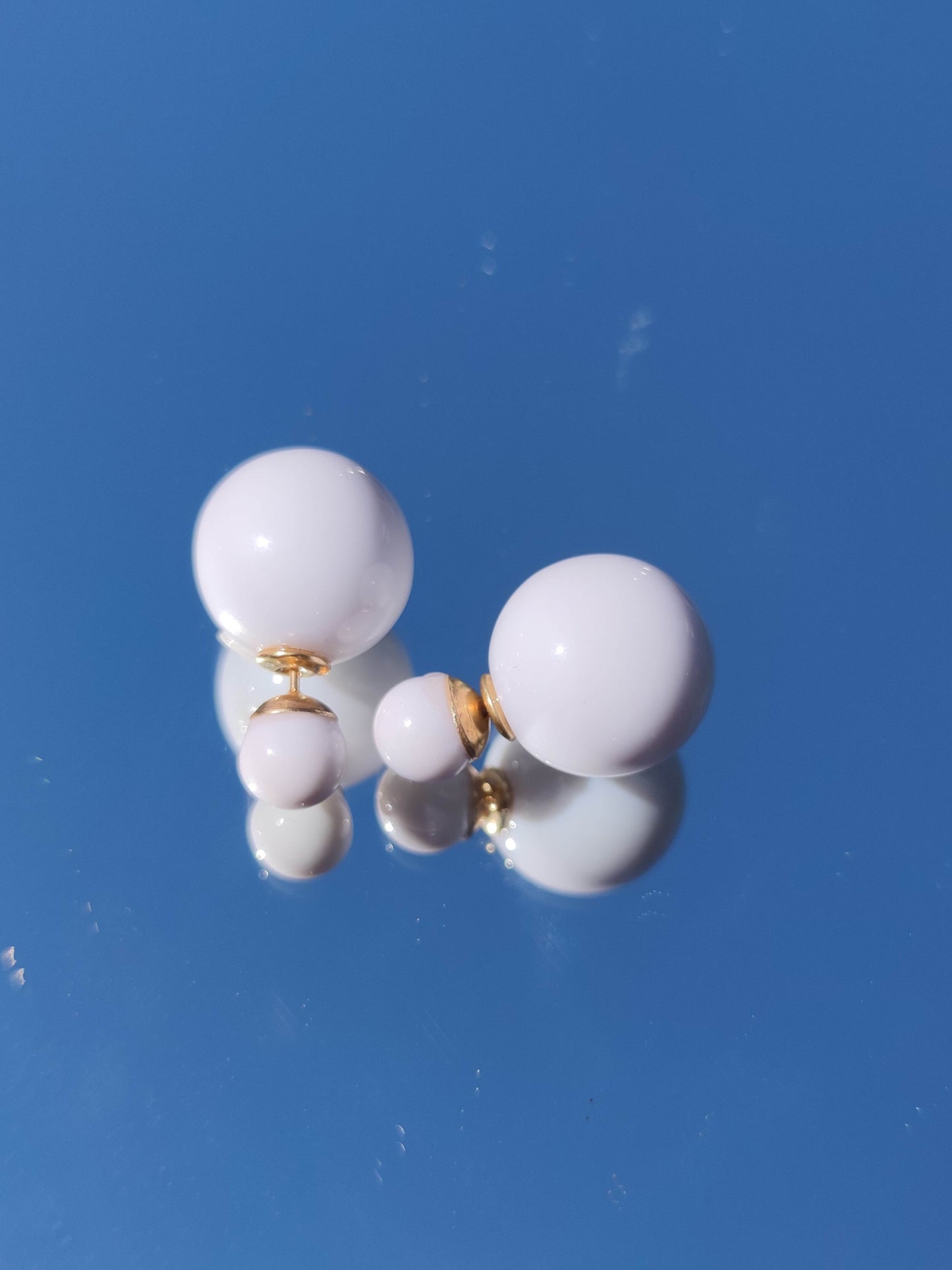 Boucles d'oreilles double face goujon - boules style tribal orange noir blanc bleu-SQ5314599