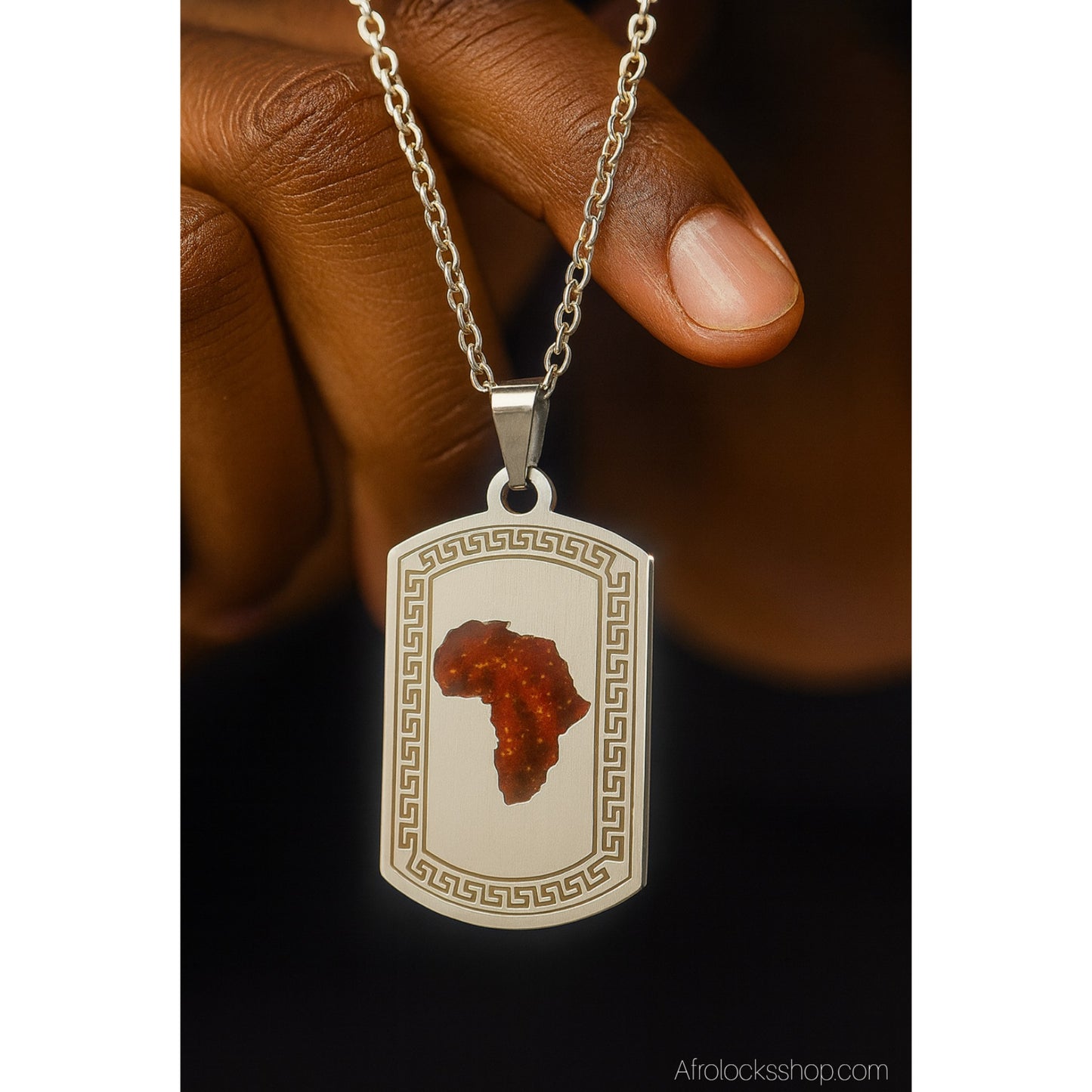 chaine avec pendentif plaque militaire et gravure afrique