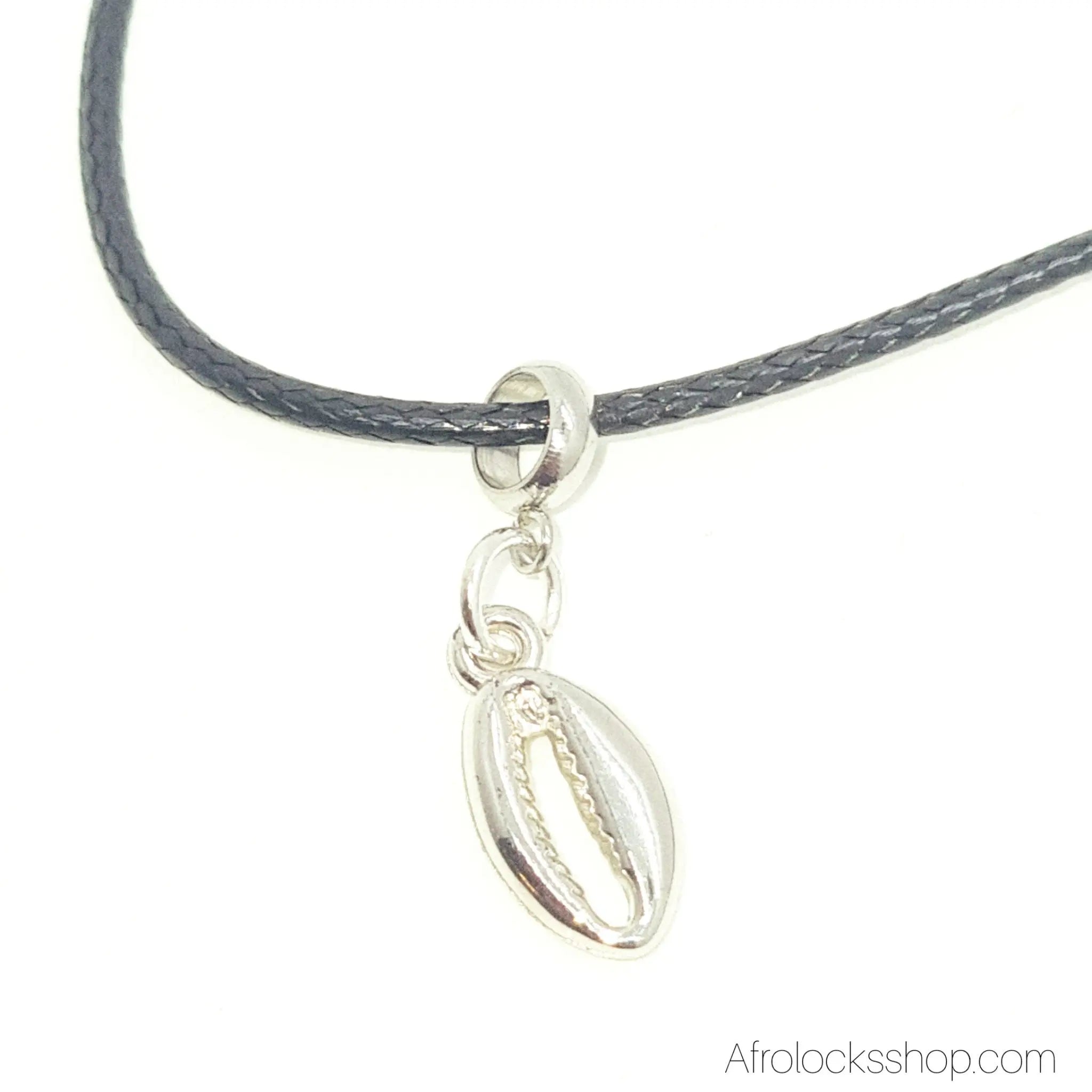 collier-cuir-noir-pendentif-cauri - Afro Locks Shop