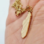 collier_chaine_pendentif_carte_madagascar_couleur_or_1 - Afro Locks Shop
