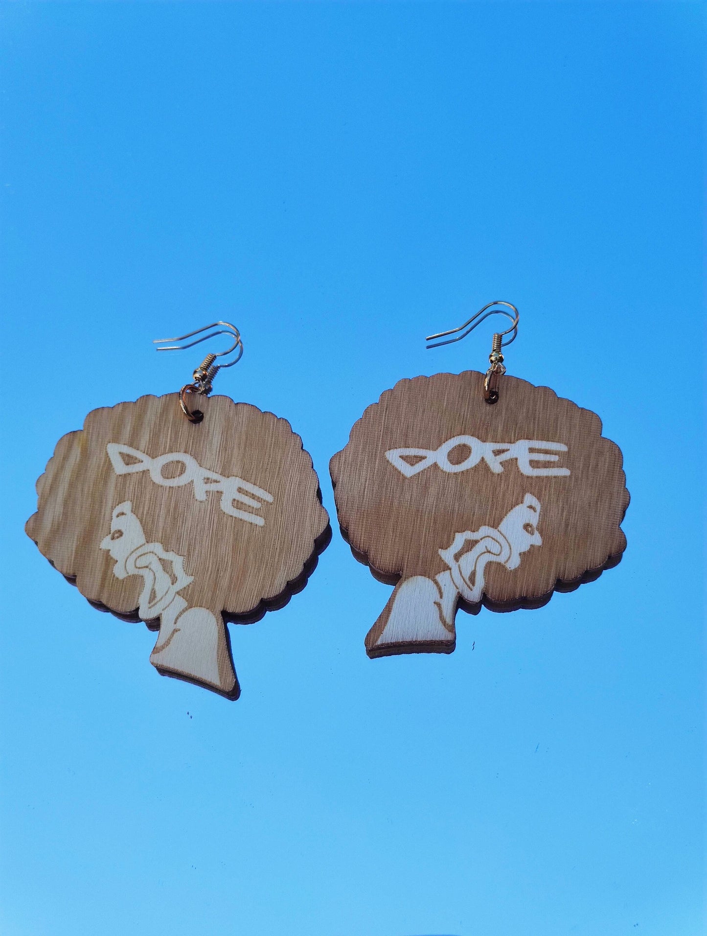 Boucles d'oreilles naturally dope bois brut clair cheveux bouclés afro naturels nappy