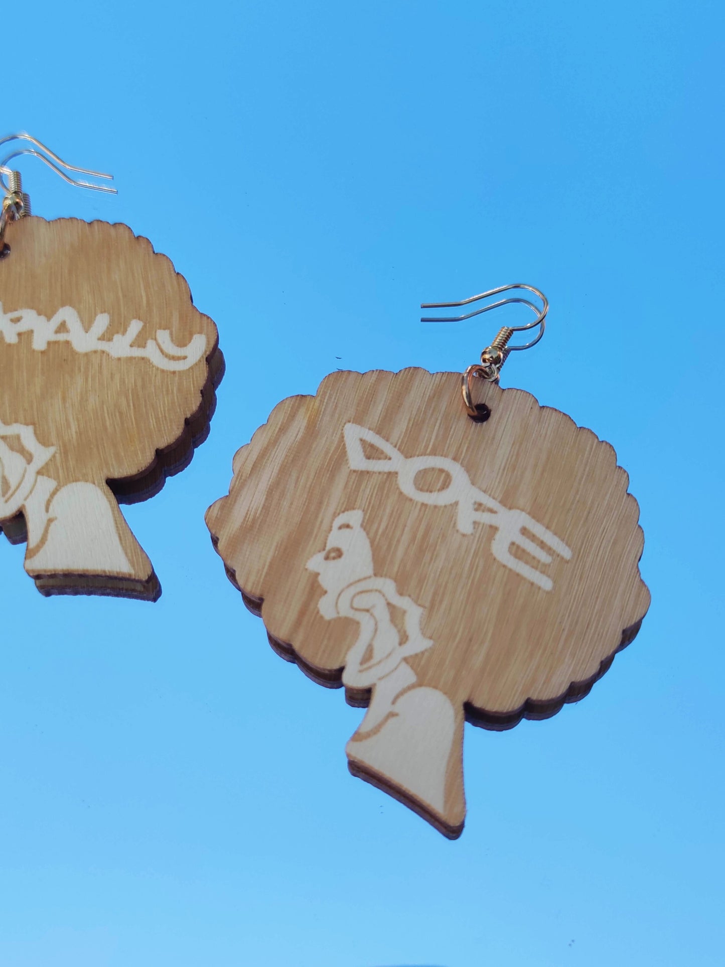 Boucles d'oreilles naturally dope bois brut clair cheveux bouclés afro naturels nappy