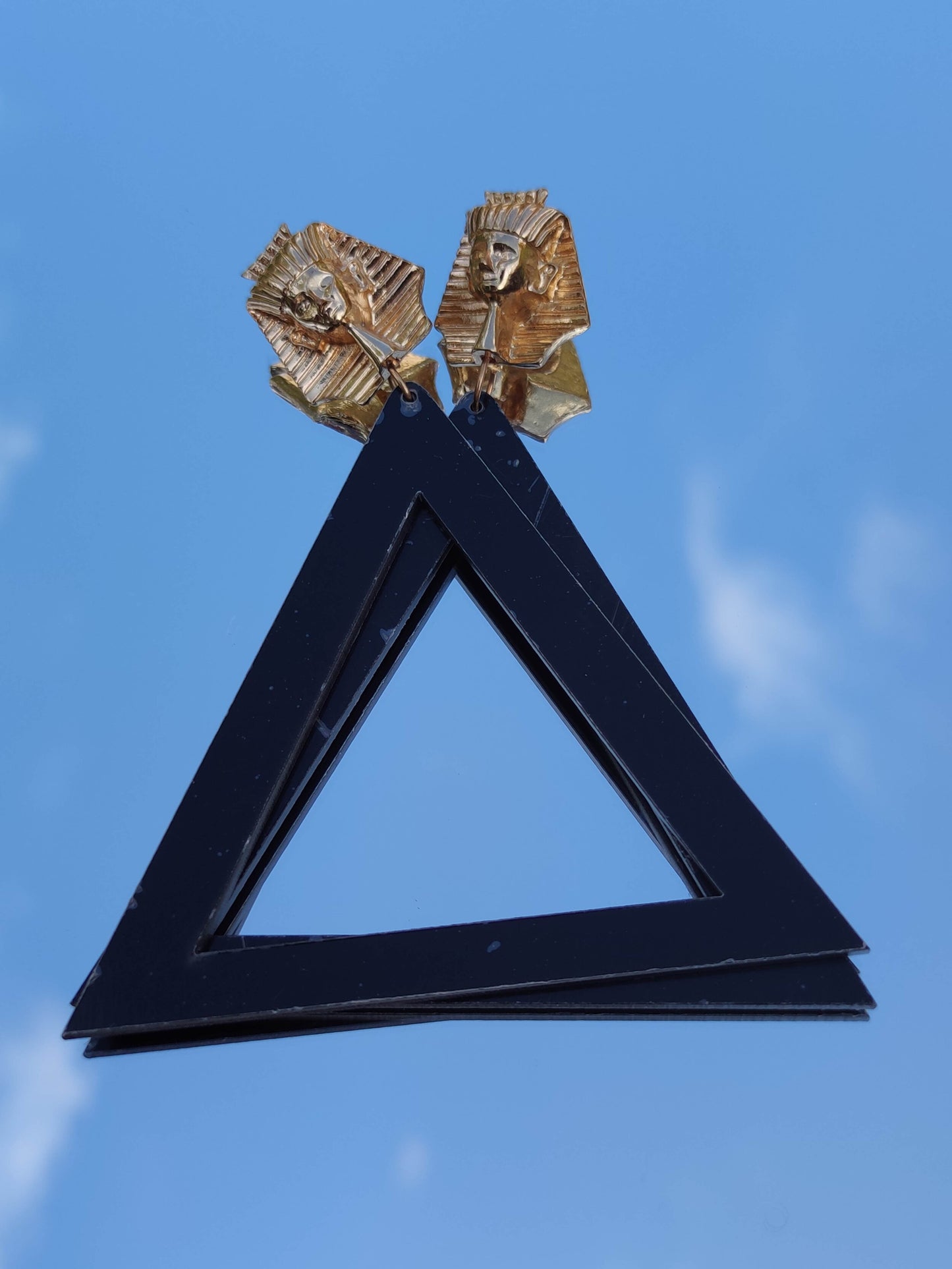 Boucles d'oreilles géantes sphinx triangle noir géométriques mythologie egyptienne afrocentrique
