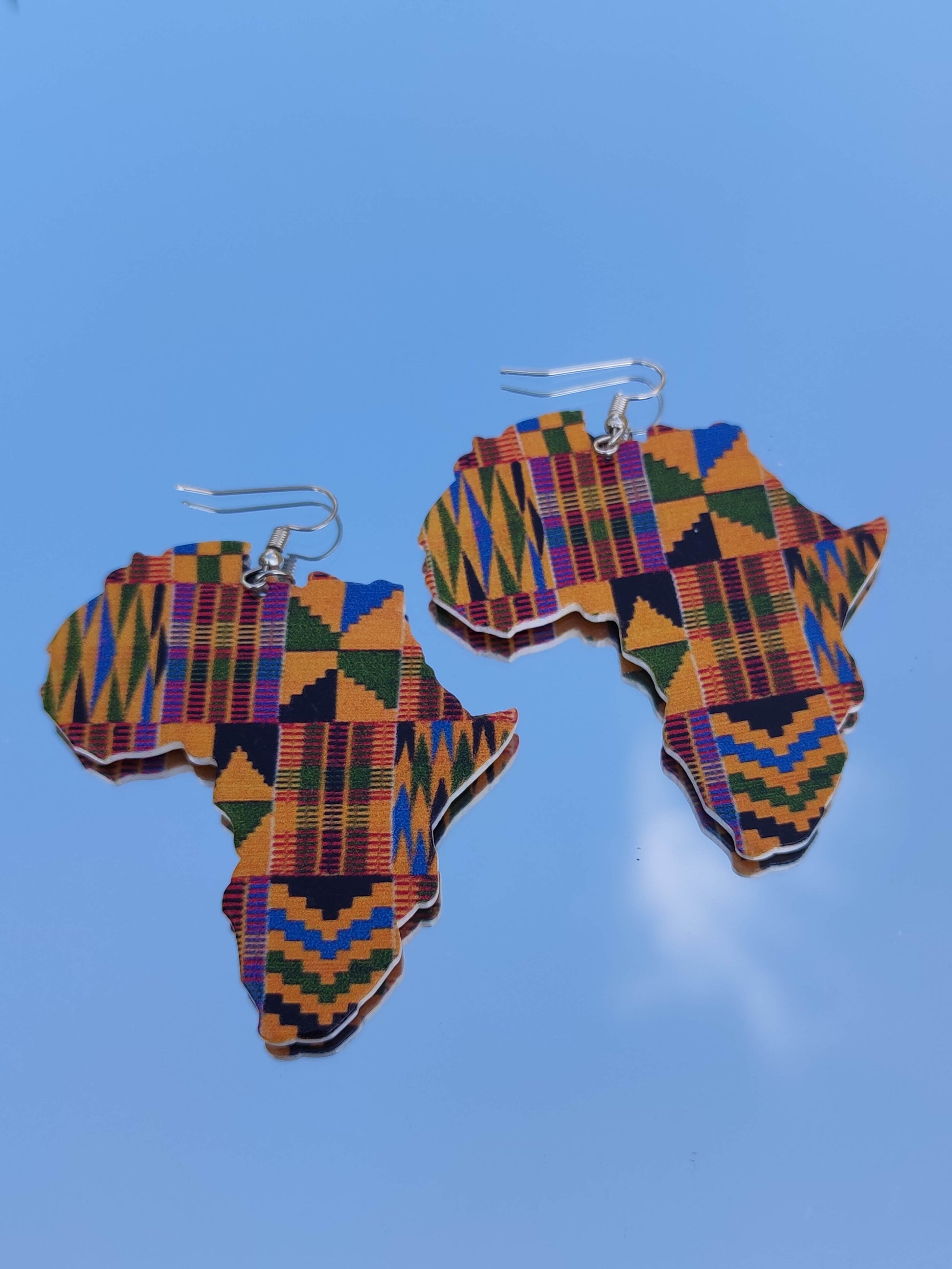 Boucles d'oreilles continent Afrique sur imprimé motif africain tissu pagne wax kente