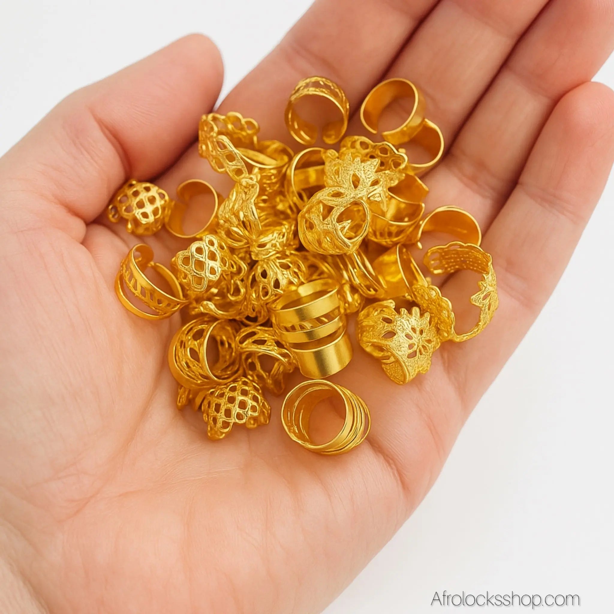 lot-50-bijoux-cheveux-diverses-formes - Afro Locks Shop
