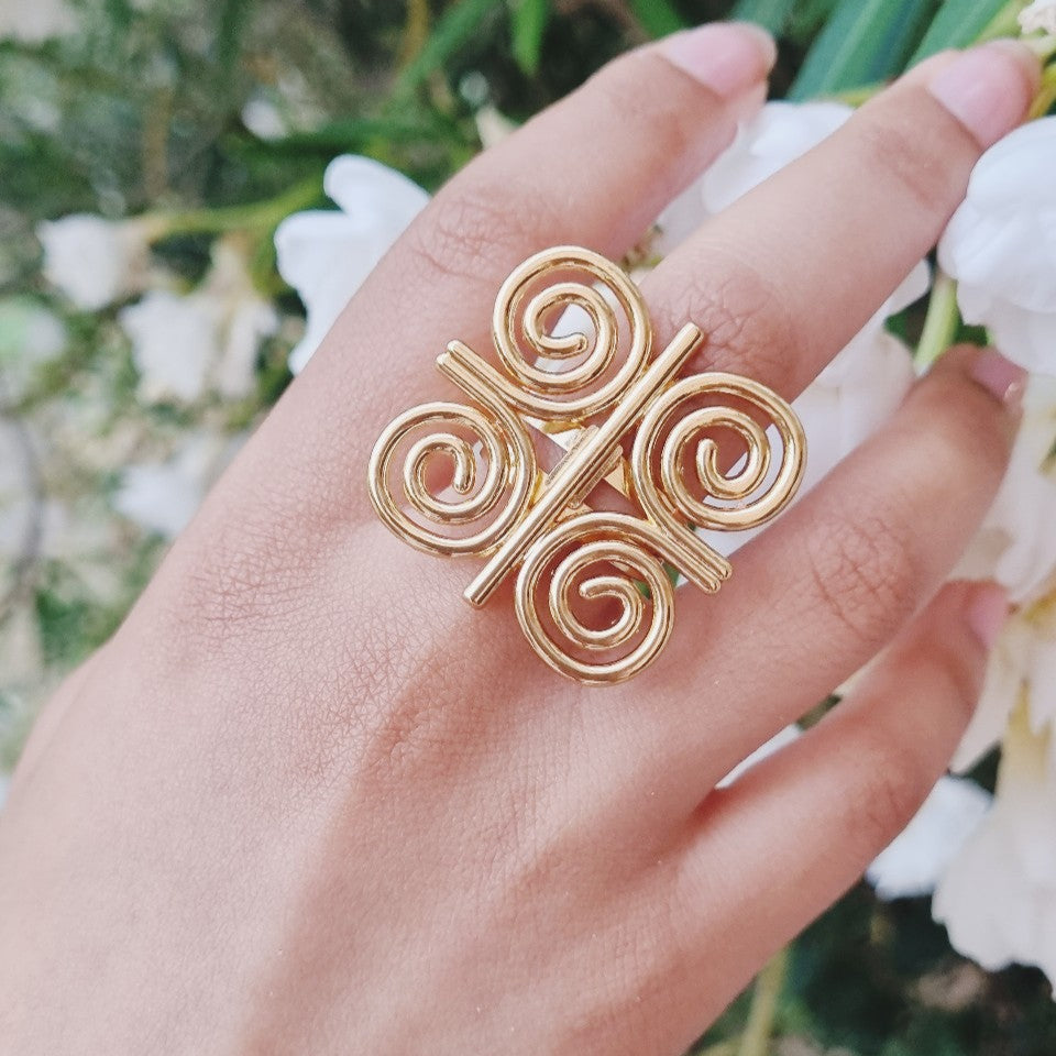 grosse bague adinkra plaque or