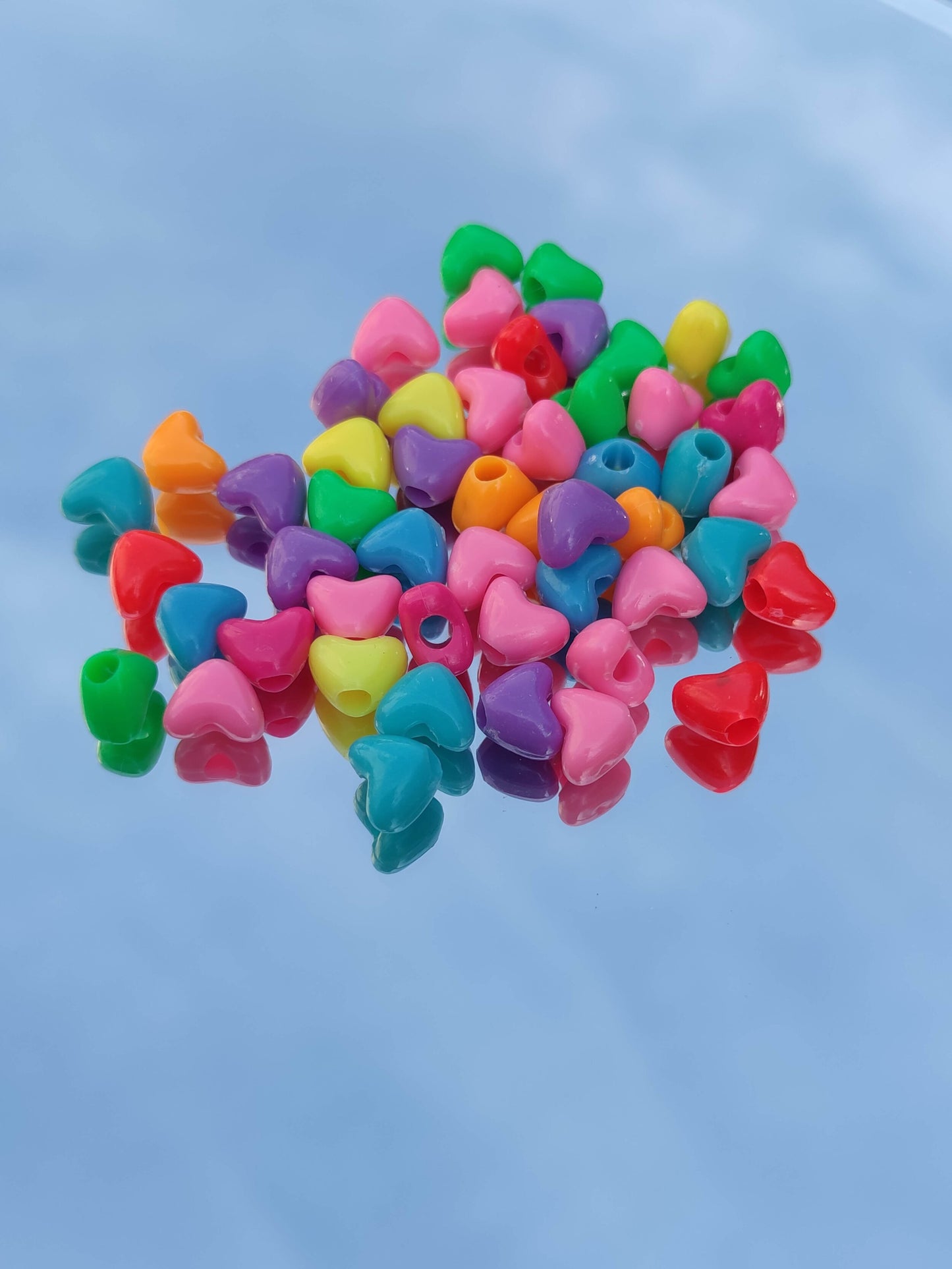 Perles colorées acrylique coeur - couleurs vives arc-en-ciel pour fille